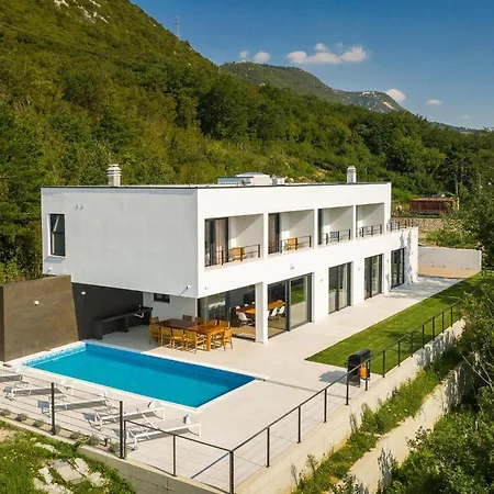 Adria Blue Semesterbostad *